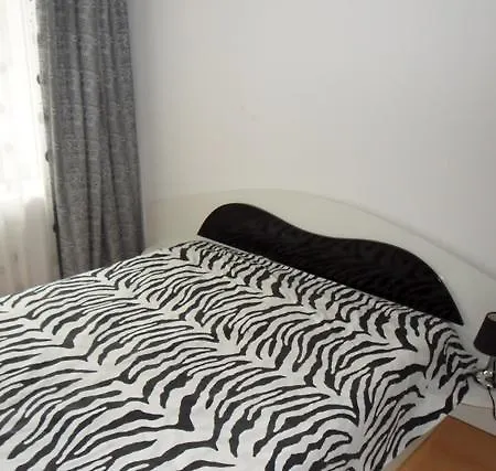 Chezmel Apartment *